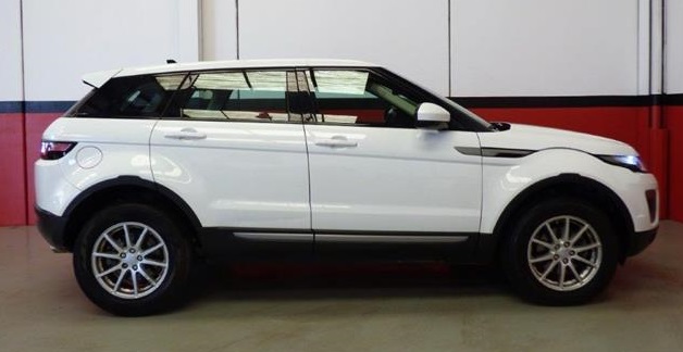 Left hand drive LANDROVER RANGE ROVER EVOQUE 2.0eD4 Pure 150cv 4x2 Spanish Reg